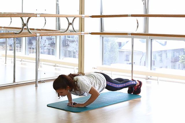 Photo of Diamond Push Up exercise