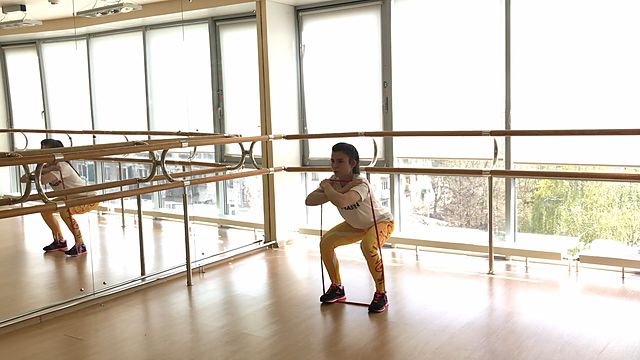 Photo of Rubber Band Easy Squat exercise