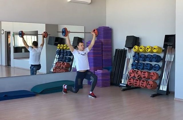 Photo of Barbell Walking Lunge exercise