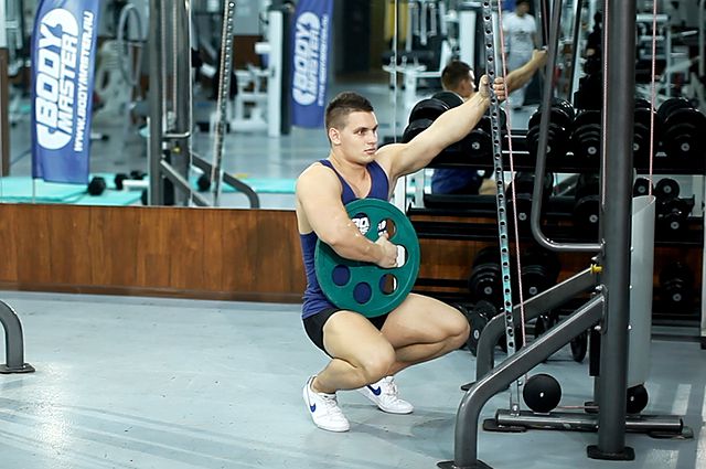 Photo of Weighted Sissy Squat exercise