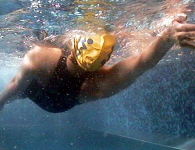 Фото упражнения Плавание на спине