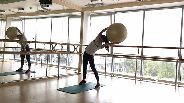 Photo of Fitball tilting exercise