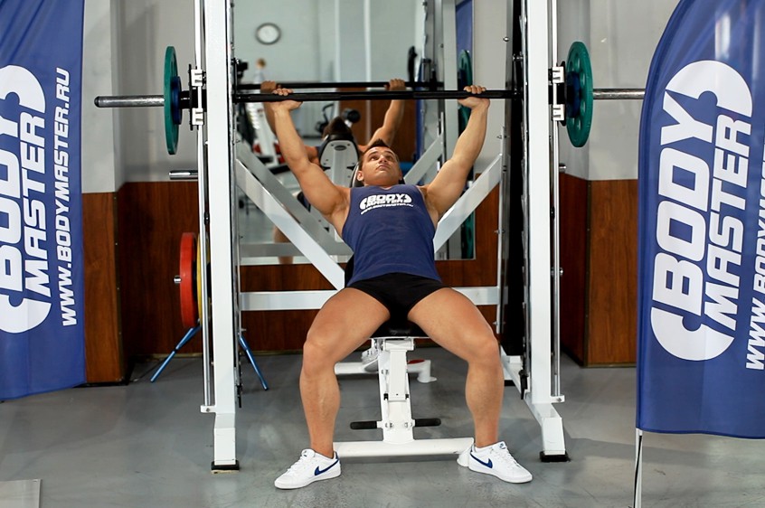 Smith Machine Incline Bench Press how to do it video of