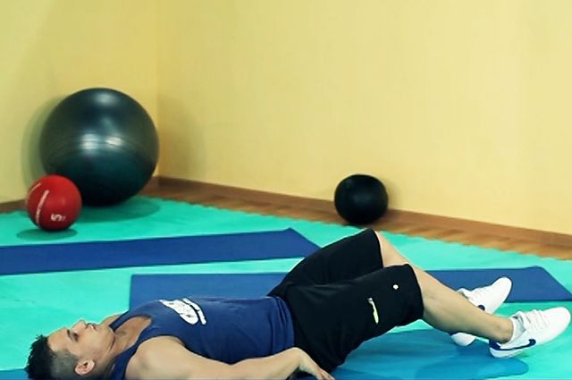 Photo of Hug Knees To Chest exercise