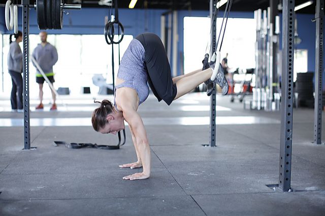 Photo of Suspended Reverse Crunch exercise