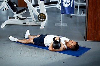 Alternating Floor Press How To Do It Video Of Performing